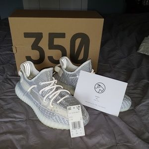Yeezy 350 static